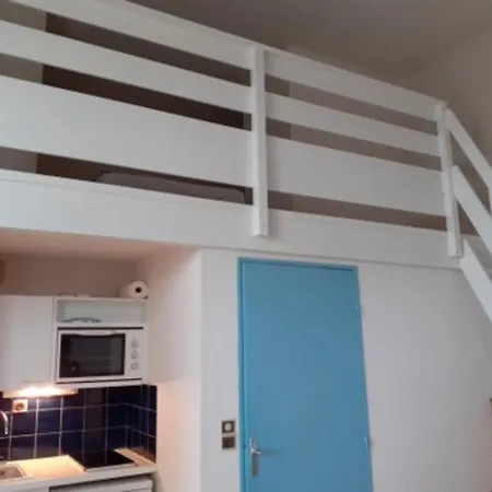 T2 Mezzanine Face Avec Balcon, Garage, A 50m Des Criques - St Hilaire De Riez - Fr-1-324-149 *