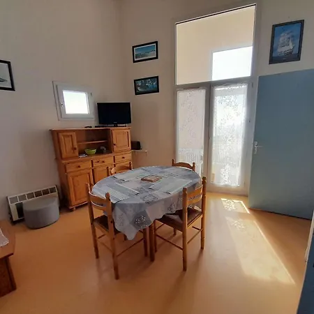 T2 Mezzanine Face Avec Balcon, Garage, A 50m Des Criques - St Hilaire De Riez - Fr-1-324-149